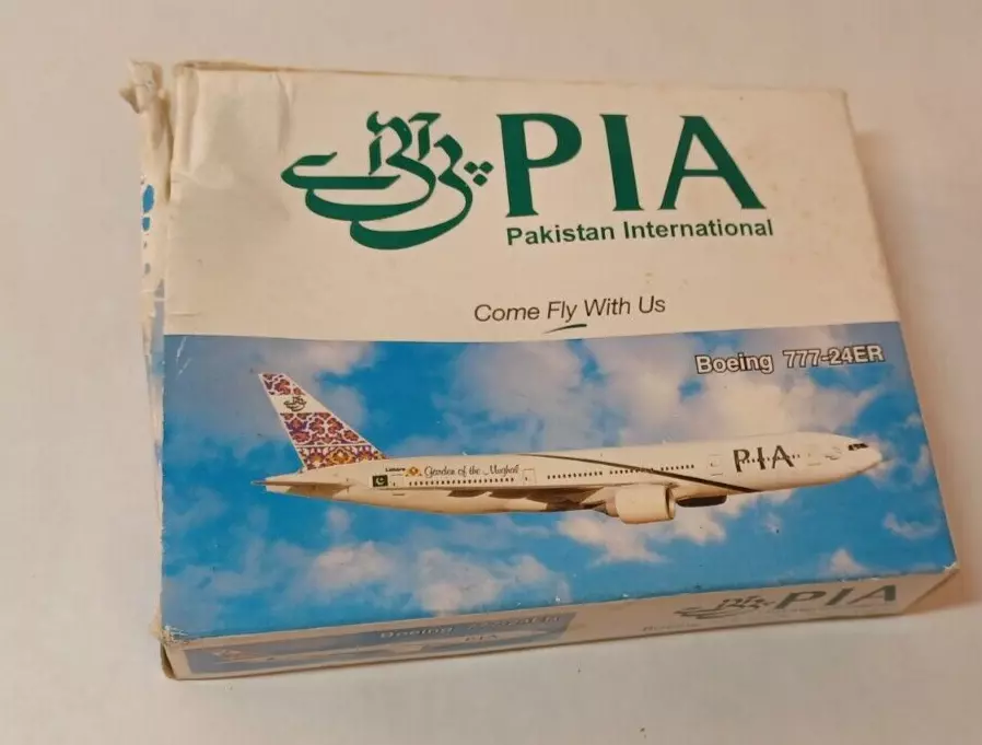 1:600 PIA Boeing B777-24 (ER)-&#39;Garden of the Mughal&#39; - Free Box Shipping! - $80.81 CAD