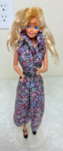 1980&#39;s Mattel Twist N Turn Barbie Knees Bend Two Tone Blonde Hair Blue Eyes - $18.79