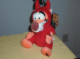 Disney Animated Musical Halloween Tigger Devil Plush Stuffed Animal - £27.64 GBP