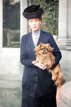 COL0903 - Royalty - Queen Alexandra with her dog - print 6x4 - $2.80