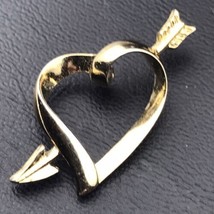 Arrow Through Heart Pin Gold Tone Vintage Small By Avon - £7.94 GBP