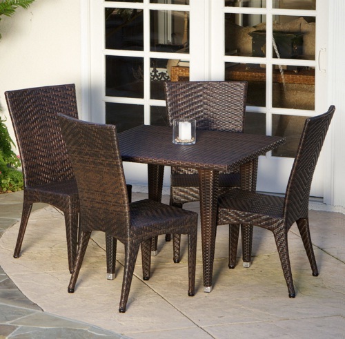 5 Piece Outdoor Dining Set Wicker 4 Chairs & 1 Table Modern Brown Sturdy Stylish - $850.00