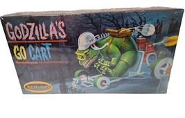 Polar Lights 1:25 Scale Godzilla&#39;s Go Cart Plastic Model Kit POL987 - £18.85 GBP