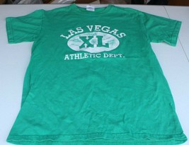Las Vegas T Shirt Green Small - $6.92