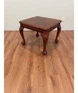 Claw Foot Vintage Style End Table - $1,351.17 MXN