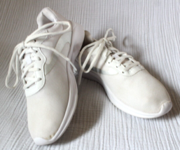 Athletic Works Women&#39;s White Mesh Lace-Up Memory Foam Sneakers ~6.5~ - £6.14 GBP