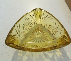 Hazel Atlas Amber Pinwheel Triangle Pattern Ashtray. Pressed Glass, 1950&#39;s VTG - £13.48 GBP