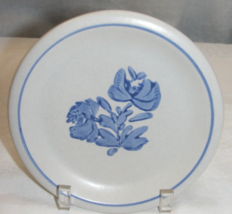 Vintage Pfaltzgraff Stoneware Yorktowne Blue Floral 7&quot; Salad Plate USA 8-e - $424.06 MXN