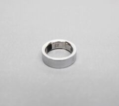 Oura Ring 4 Smart Ring Size 10 - Silver JZ90-54217-10 image 2