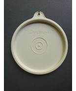 Tupperware Lid Only Replacement 733-2 Beige Round 3.5&quot; Inner Lip - $215.33 MXN