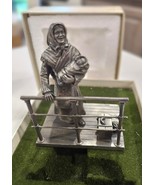 1974 Franklin Mint- The American People &quot;The Immigrant&quot; Fine Pewter Figu... - $280.22 MXN