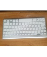 Slim Wireless KeyboardSilver White 2.4G For  Laptop PC Computer  - $149.89 MXN