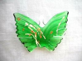 Spring Elegance Green Butterfly Big Wings Solid Glass Pendant Jewelry Necklace - £6.42 GBP