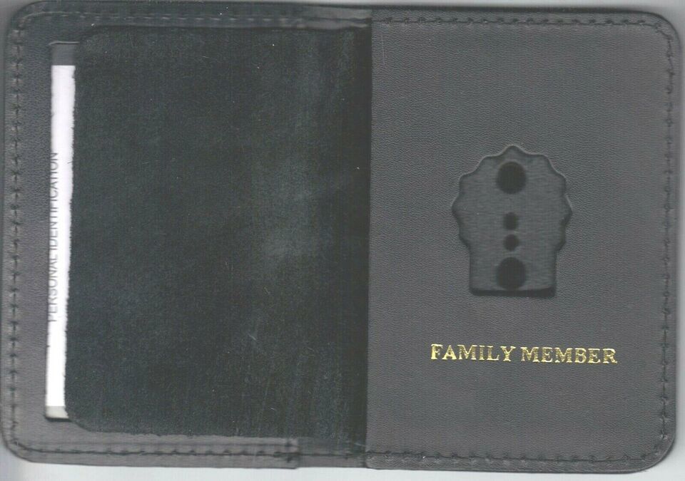 New York City Police Detectives Family member 1-inch pin wallet pin not ... - $18.65