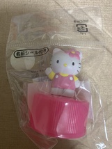 Hello Kitty Pink Bottle Cap 2002 - $22.14