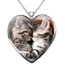 Kittens Heart Pendant Necklace - New - £13.58 GBP