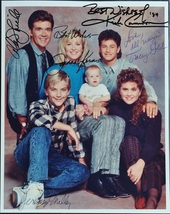 GROWING PAINS Cast Signed Photo X4 – Alan Thicke, Tracey Gold, Kirk Cameron, Joa - £361.06 GBP