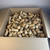 Lot of 550 Red and White Wine Corks All Real Cork No Synthetic Great for... - $34.64