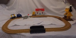 GeoTrax Rail and Road System Cross Valley Junction Playset Retired Hard ... - £16.24 GBP