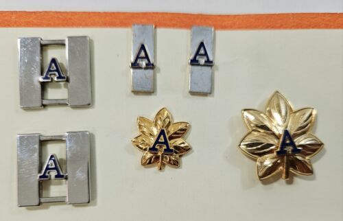 US Coast Guard Auxiliary Authentic Vintage Rank Insignia and Lapel Pins As Shown - $14.01