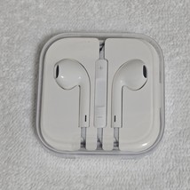 New Apple Earbuds Genuine 3.5mm Plug Earphones Wired EarPods iPhone iPod... - $20.18 CAD