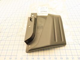 GM 84124454 Deflector for Pick Up Box Right RH General Motors - $91.08 CAD