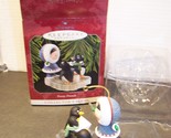 Hallmark Frosty Friends 1998 Eskimo &amp; Penguins In Box - $22.49