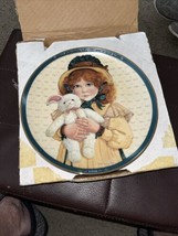 &quot;Lesley&quot; 1986 Country Series Collector Plate by Jan Hagara Numbered On Plate - $14.85