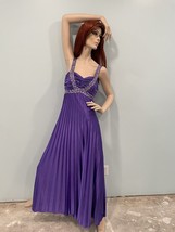 Used Adel Rootstein Female Mannequin AY1 Eija From The 70’s/Allure Collection - $693.00