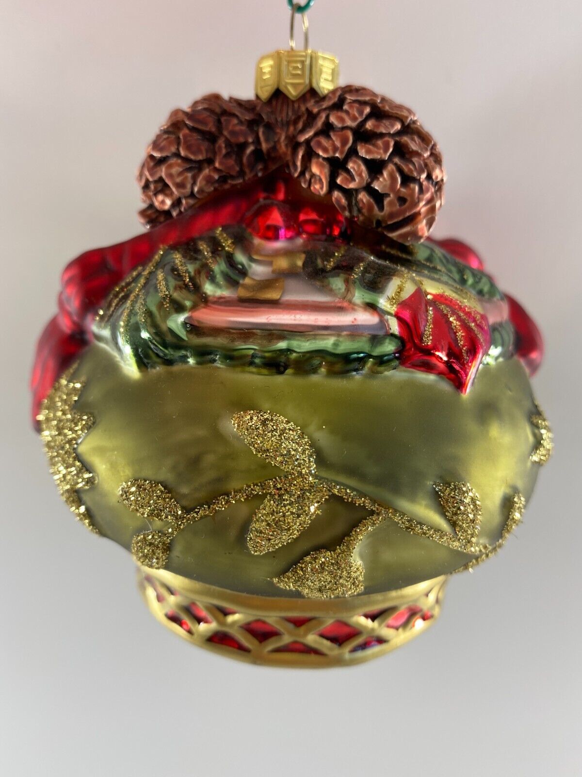 Vintage Fitz and Floyd Large Wide Spire Glass Christmas Ornament with Pine Cones - £23.67 GBP