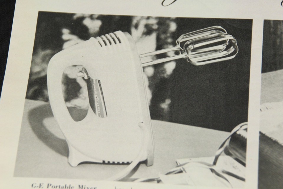 General Electric GE Vintage Print Ad 1955 Double Page Kitchen Appliances Item image 5