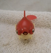 VINTAGE TOMY WIND UP RED &amp; WHITE FISH - $24.49