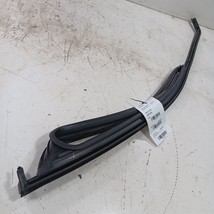Fiat 500 Door Glass Window Seal Rubber Right Passenger Front  2016 2017 - $35.94