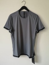 Nwt Lululemon Asgy Grey Ltwt F&amp;F Short Sleeve Bold Lines Top Shirt Men&#39;s Large - £62.02 GBP