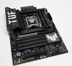ASUS TUF GAMING X870-PLUS WIFI 7 AMD AM5 X870 ATX Motherboard image 2