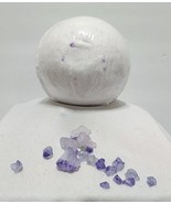 Organic Lavender Shea Butter Bath Bomb (Vegan)(Cruelty-Free) - $10.53 CAD