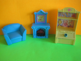 Vintage Loving Family Dollhouse Living Room w Couch, Fireplace, Toy Box Bookcase - £6.26 GBP