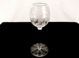 Tall, Elegant Wine Glass, 4&quot; Stem, Etched Laciniate Leaves, Rounded Bowl - £11.49 GBP