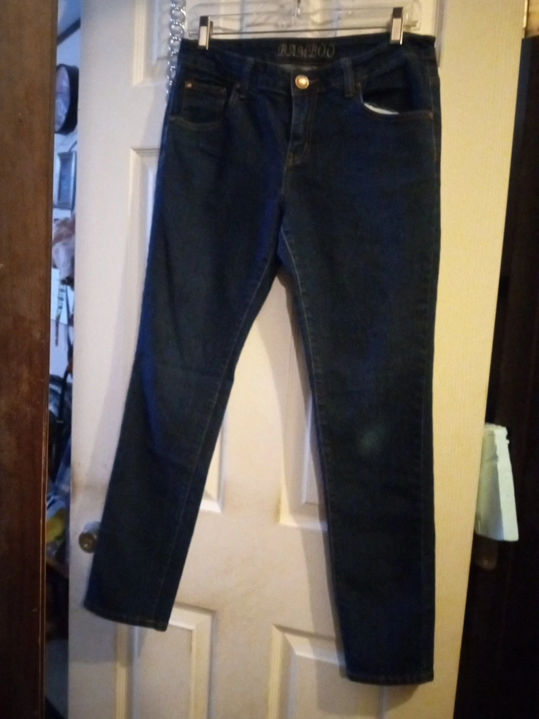 NWOT Women&#39;s Dark Wash Bamboo Straight Leg Jeans 6P - $260.02 MXN