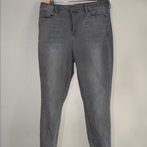 JustFab Gray Skinny Jeans with Tapered Leg - $219.42 MXN