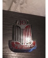 VTG BRITISH LEYLAND TRIUMPH 10 HOOD ORNAMINT Silver Black Red Rare - $87.67 CAD