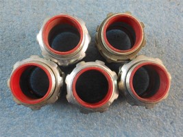 Thomas &amp; Betts 1 1/4&quot; Insulated Throat Compression Coupler *Lot of 5* - £6.13 GBP