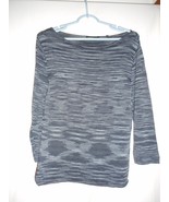 Valerie Stevens lightweight knit top Size M Black / Grey - $220.95 MXN