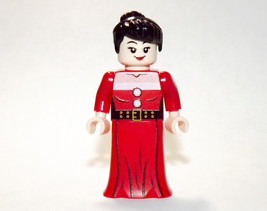 Lady Holiday Dress Mrs Santa Claus Christmas  Minifigure - £4.67 GBP