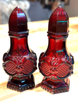 Vintage Glass Avon Salt Pepper Shaker Red Cape Cod Empty Topaz Perfume Bottle - £14.15 GBP