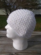 Women&#39;s Handmade Beanie Hat Chunky Wool Cap Crochet White Acrylic Vegan - £10.17 GBP