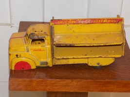 Vintage Wyandotte Coca Cola Metal Toy Truck - €50,52 EUR