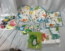 DINO Birthday Party Supplies Plates Napkins Decor Etc For 20 Kids - $253.77 MXN