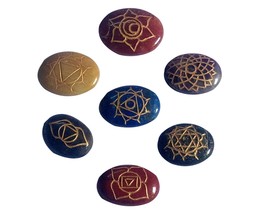 Chakra Gemstone Engraved Palm Stone Set, 7 Chakra Set, Chakra Stone - $659.65 MXN