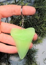 2 1/2 Inch Long Great White Shark Tooth Replica Big Fossil Giant Glow Keychain - £6.35 GBP